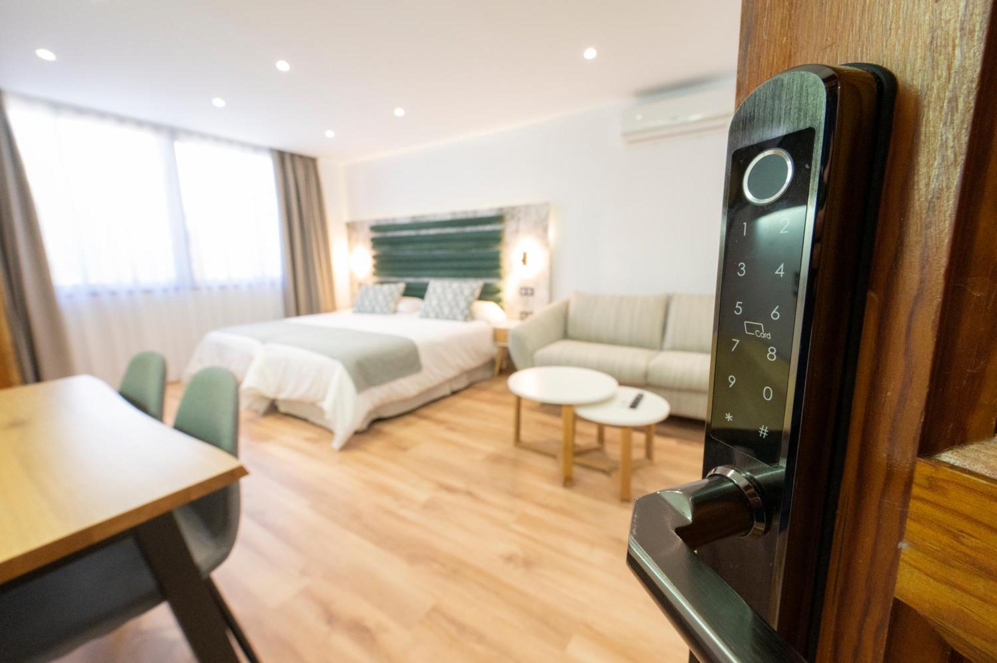 Laguna Home & Suites La Laguna  Eksteriør billede